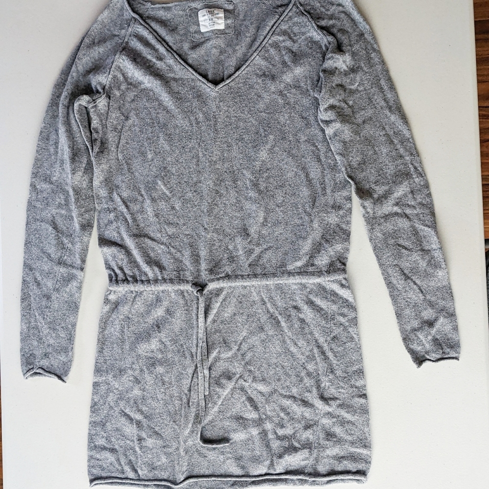 L.O.G.G. gray sweater xs
